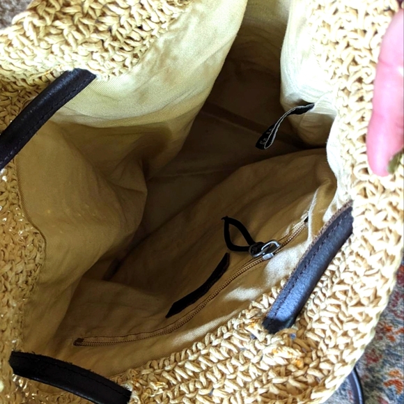 Eddie Bauer Straw Leather Drawstring Backpack Bag - Picture 3 of 3